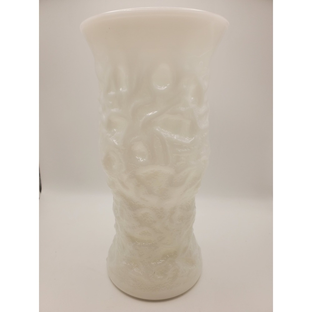 Vintage 1960s/1970s E.O. Brody Co. White Milk Glass Crinkle Texture Vase G106